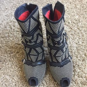 Cesar Paciotti Heels